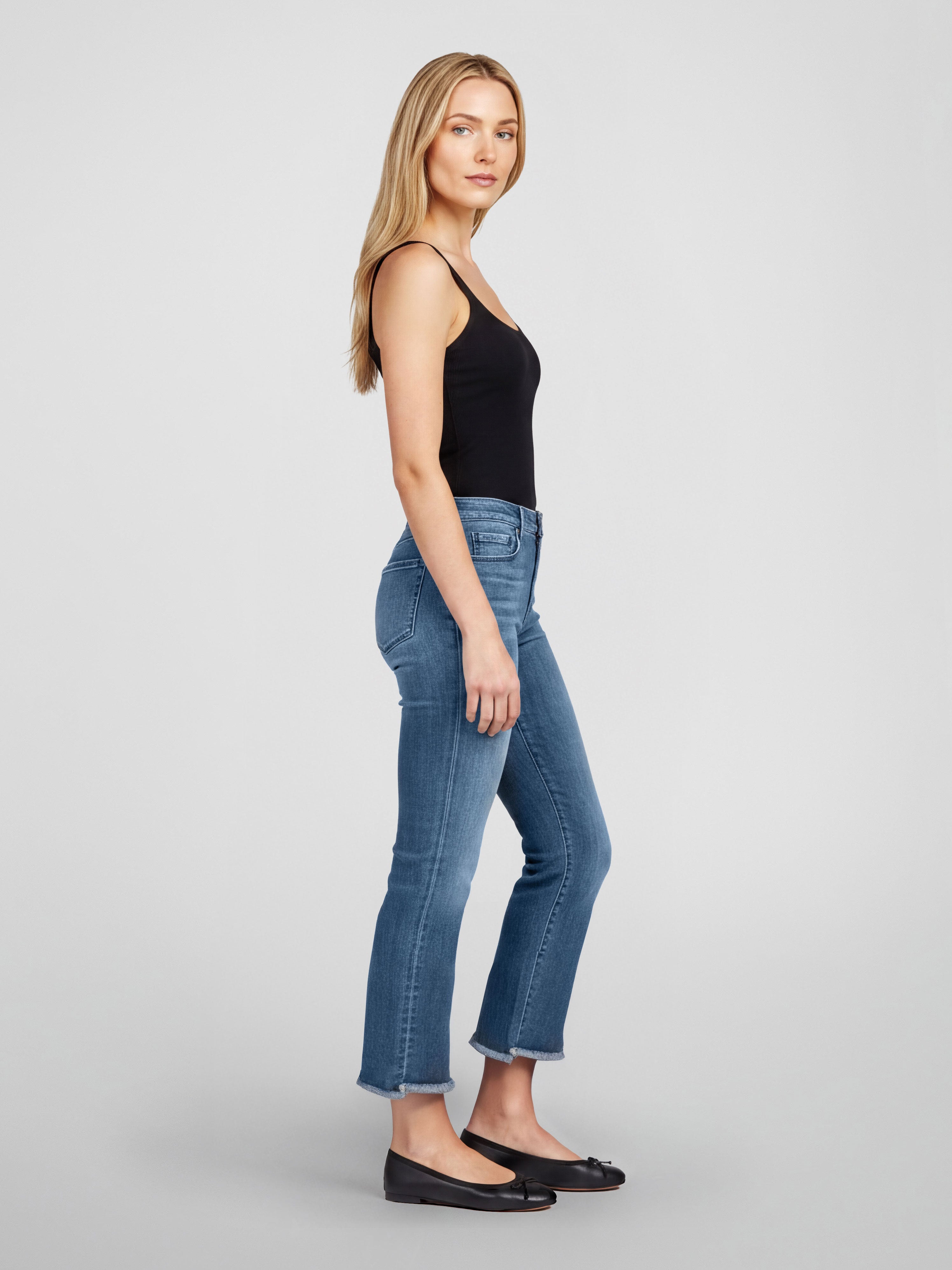 Bowery Straight Crop w/Step Frayed Hem in Ventura