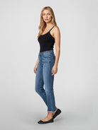 Bowery Straight Crop w/Step Frayed Hem in Ventura