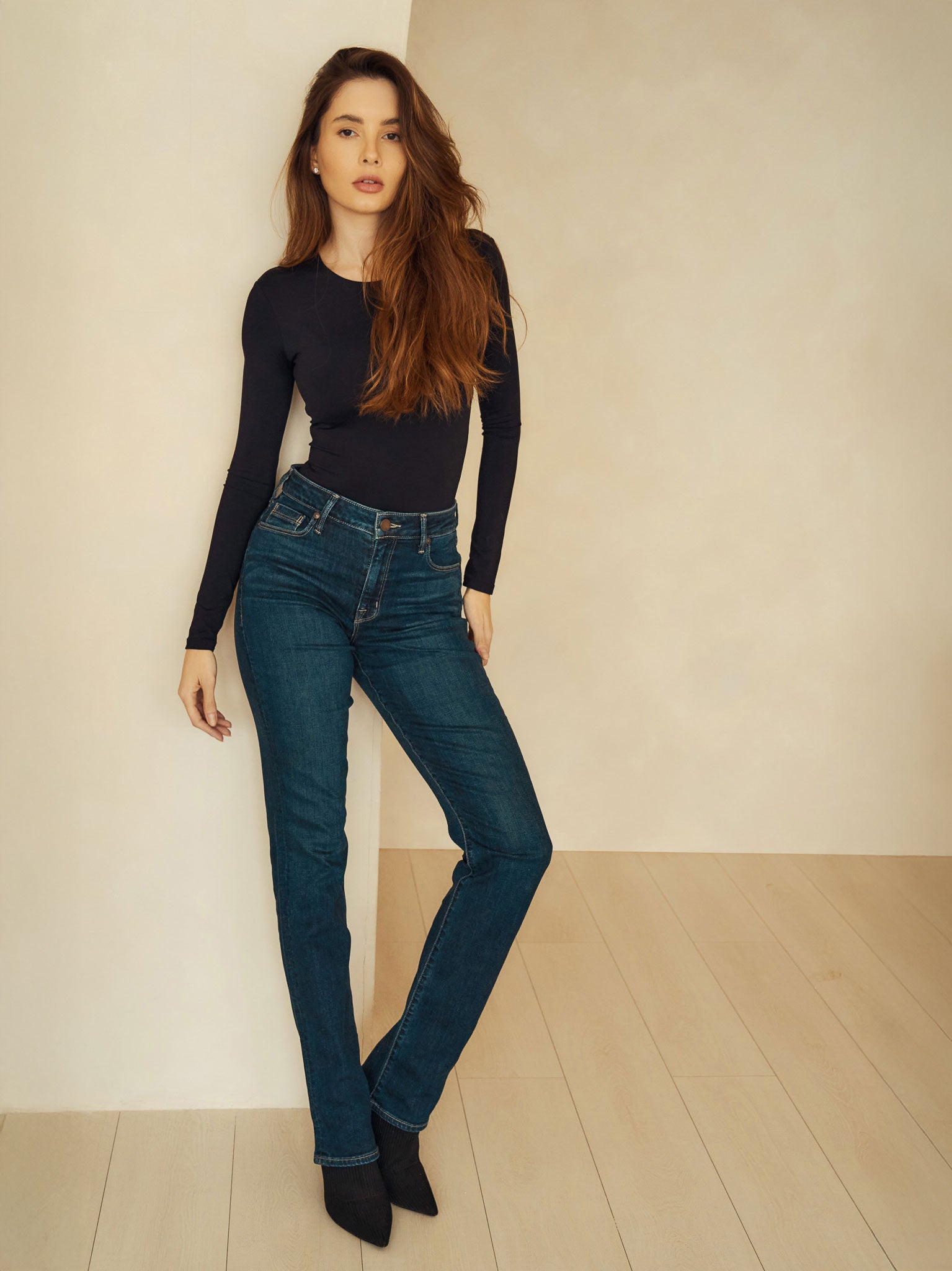 Bombshell Straight in Blue Steel