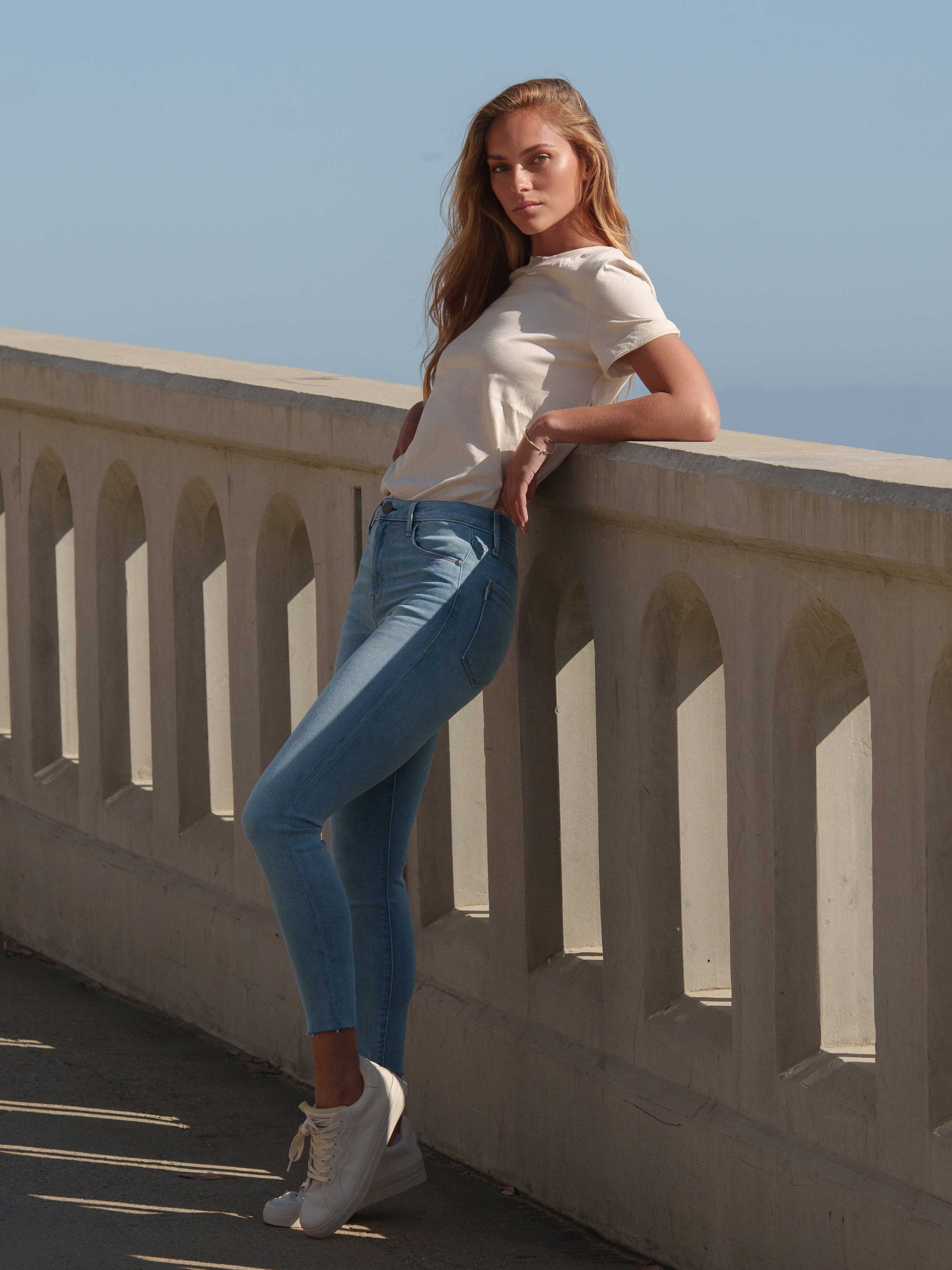 Bombshell Crop Skinny w/RawHem in Laguna