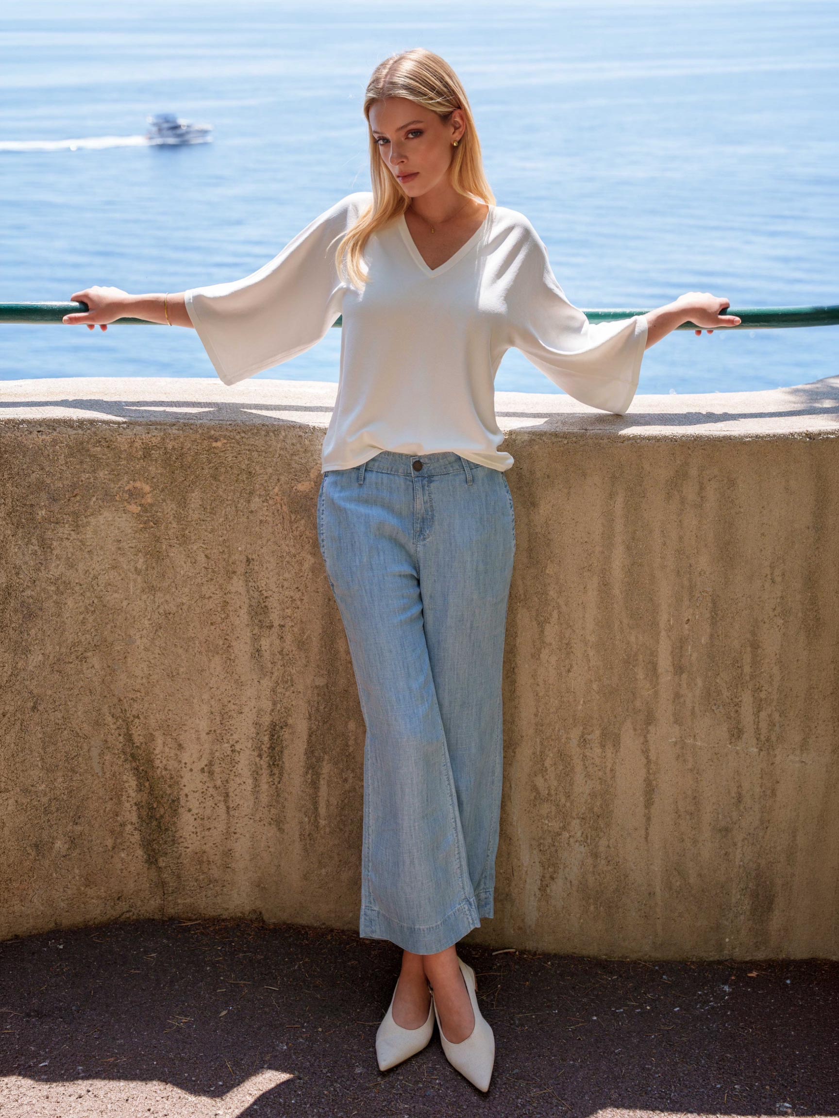 Voyager Wide Leg in Breeze