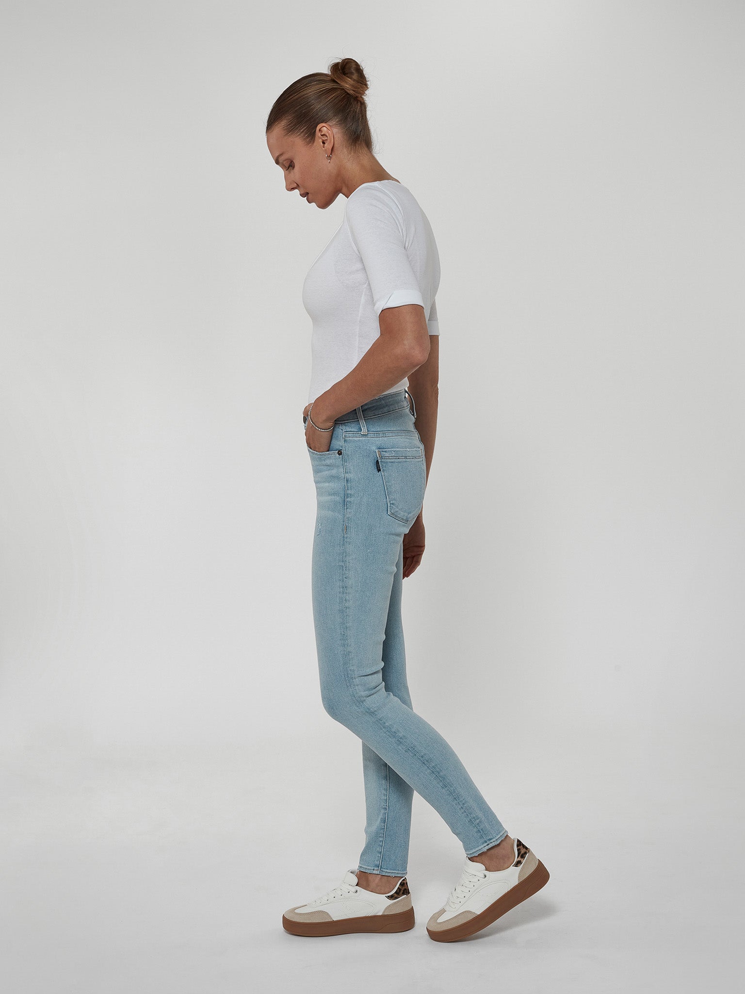 Kam Skinny Pant Malibu Destroy – Parker Smith